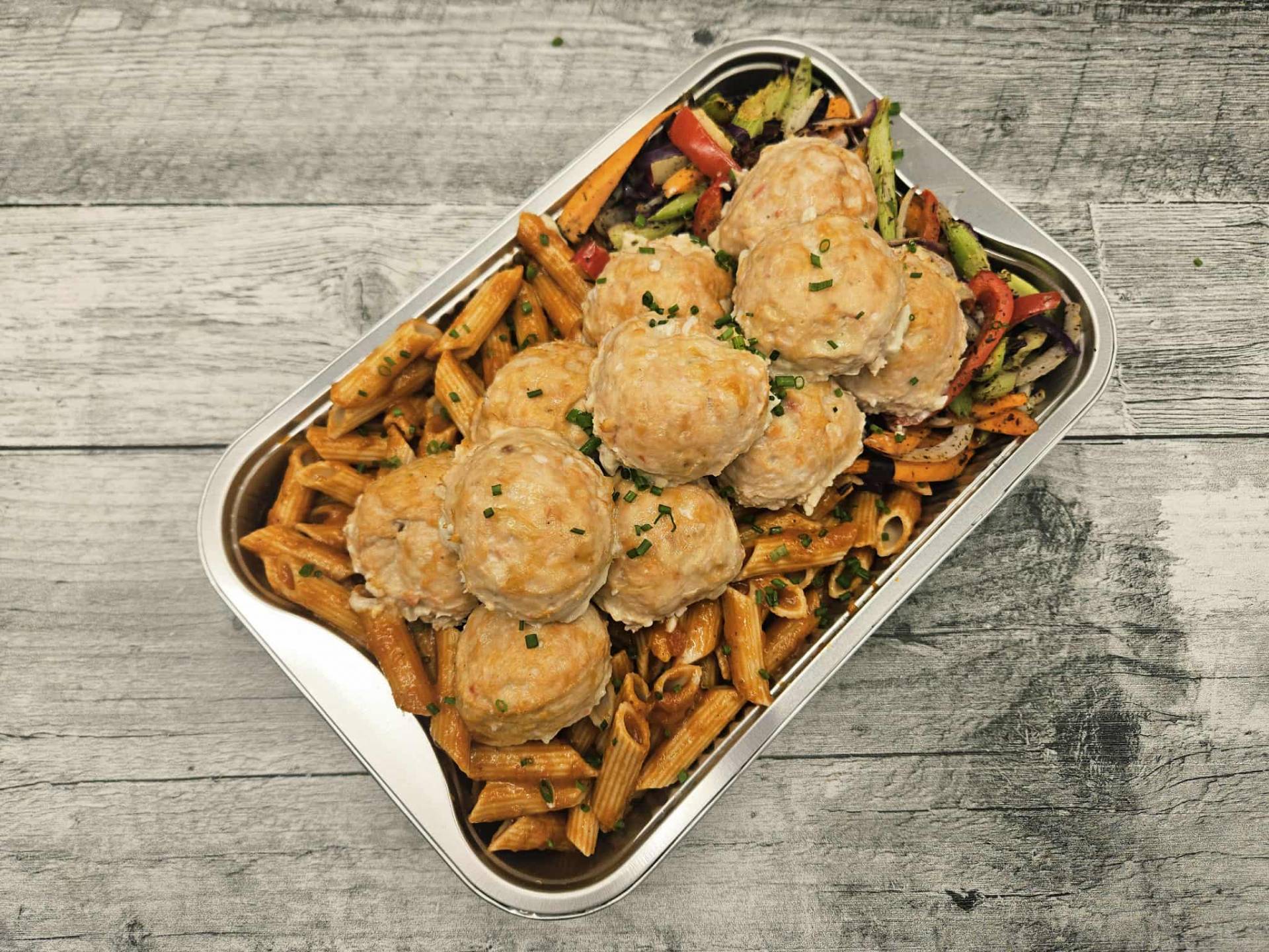 Boulettes de poulet pizza format familial